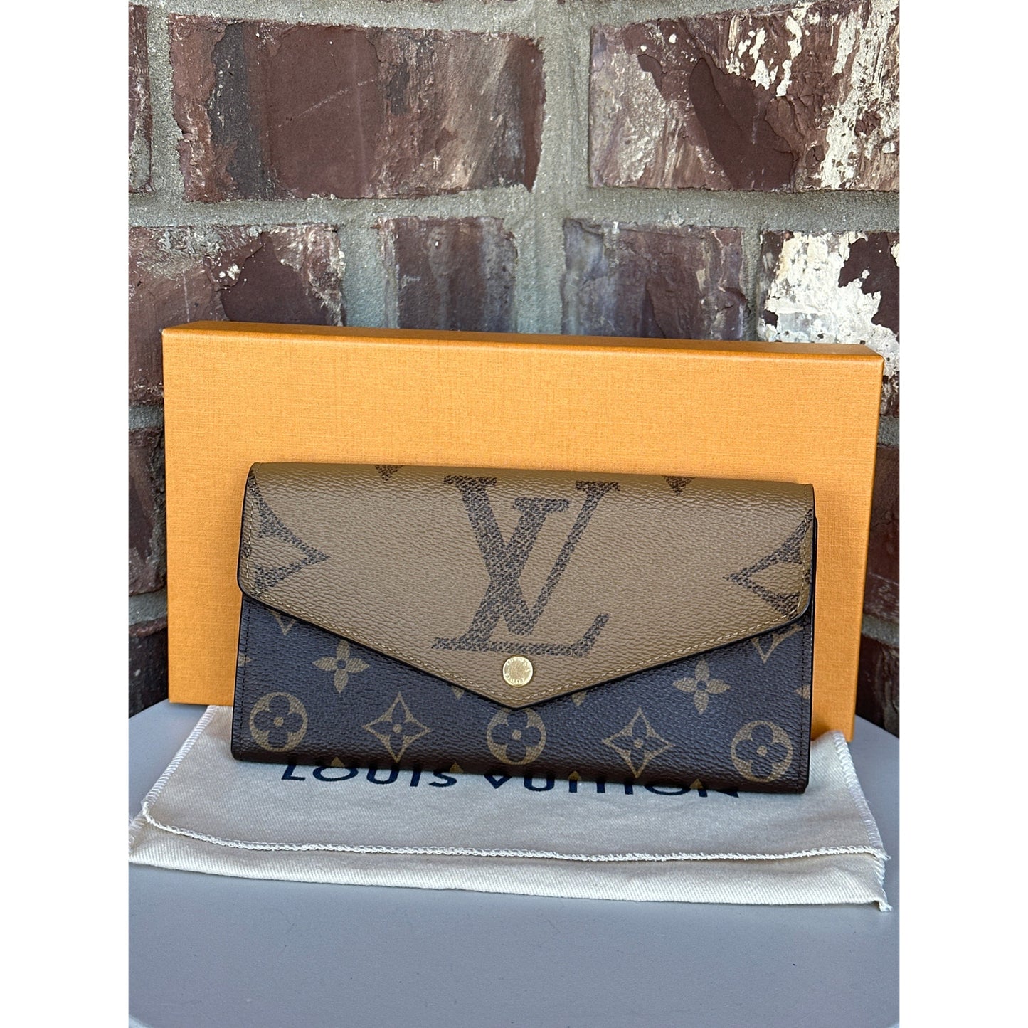 Louis Vuitton Reverse Monogram Wallet 55567