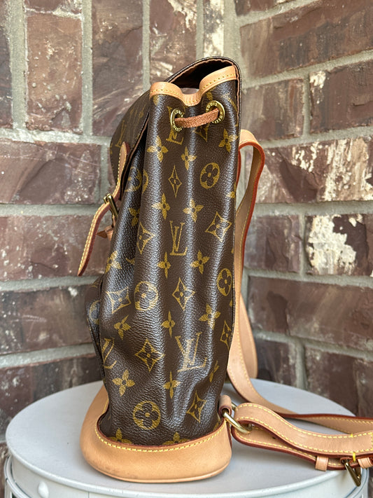 Louis Vuitton Vintage Montsouris Backpack Monogram Canvas MM 82323
