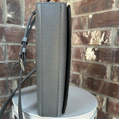 Louis Vuitton New Flap Messenger Taiga Leather