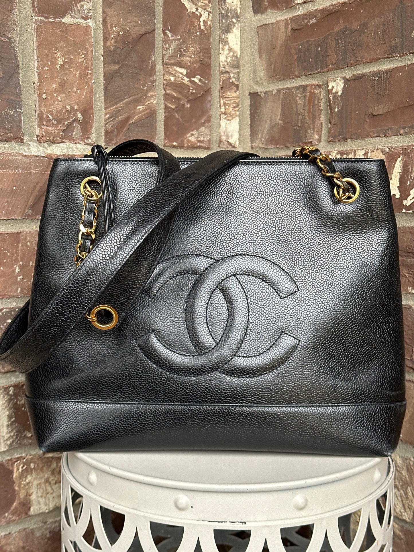 Chanel Vintage Timeless Chain Shoulder Bag Caviar Medium