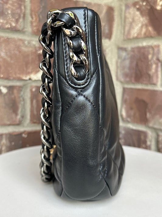 Chanel 19 Flap Hobo Quilted Leather 287249