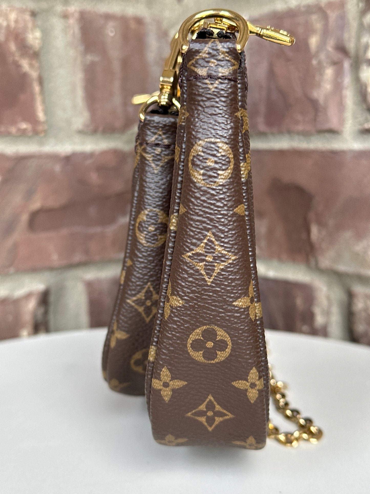 Louis Vuitton Multi Pochette Accessoires Monogram Canvas