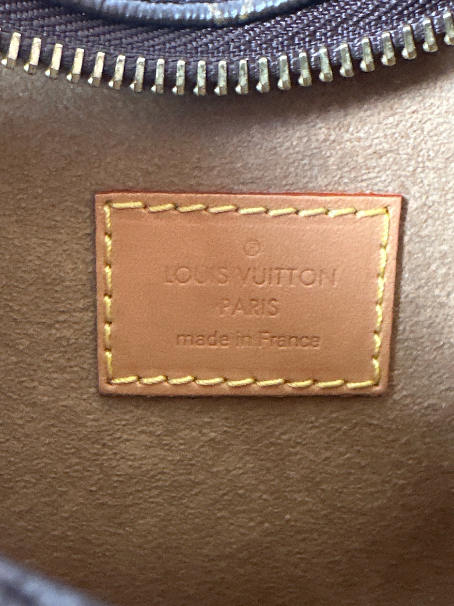 Louis Vuitton Loop Handbag Monogram Canvas 76778