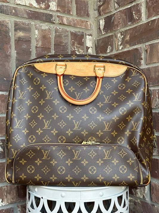 Louis Vuitton Evasion Travel Bag Monogram Canvas MM 51123