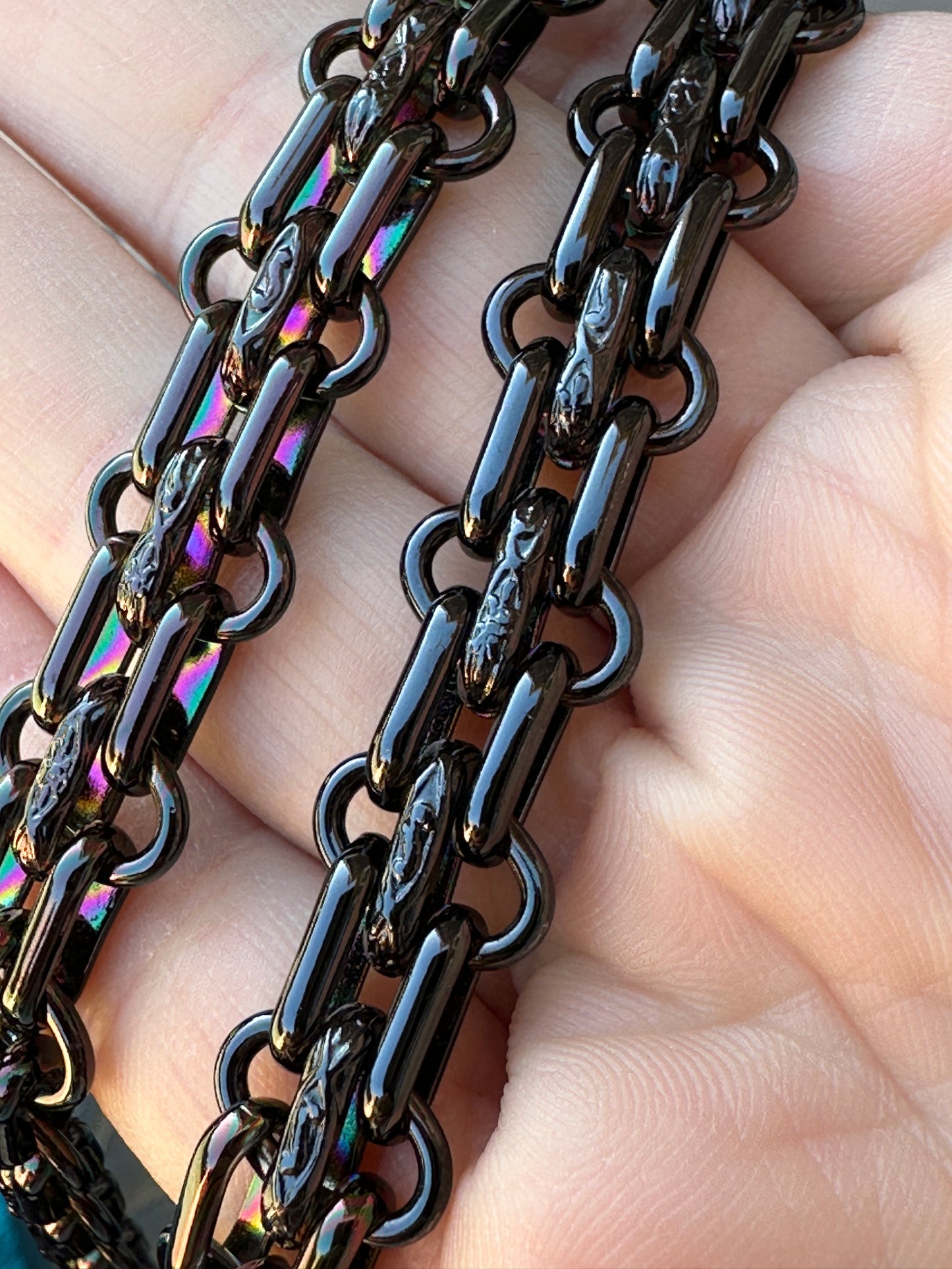 Chanel Reissue 2.55 So Black Chevron Aged Calfskin Mini 41134