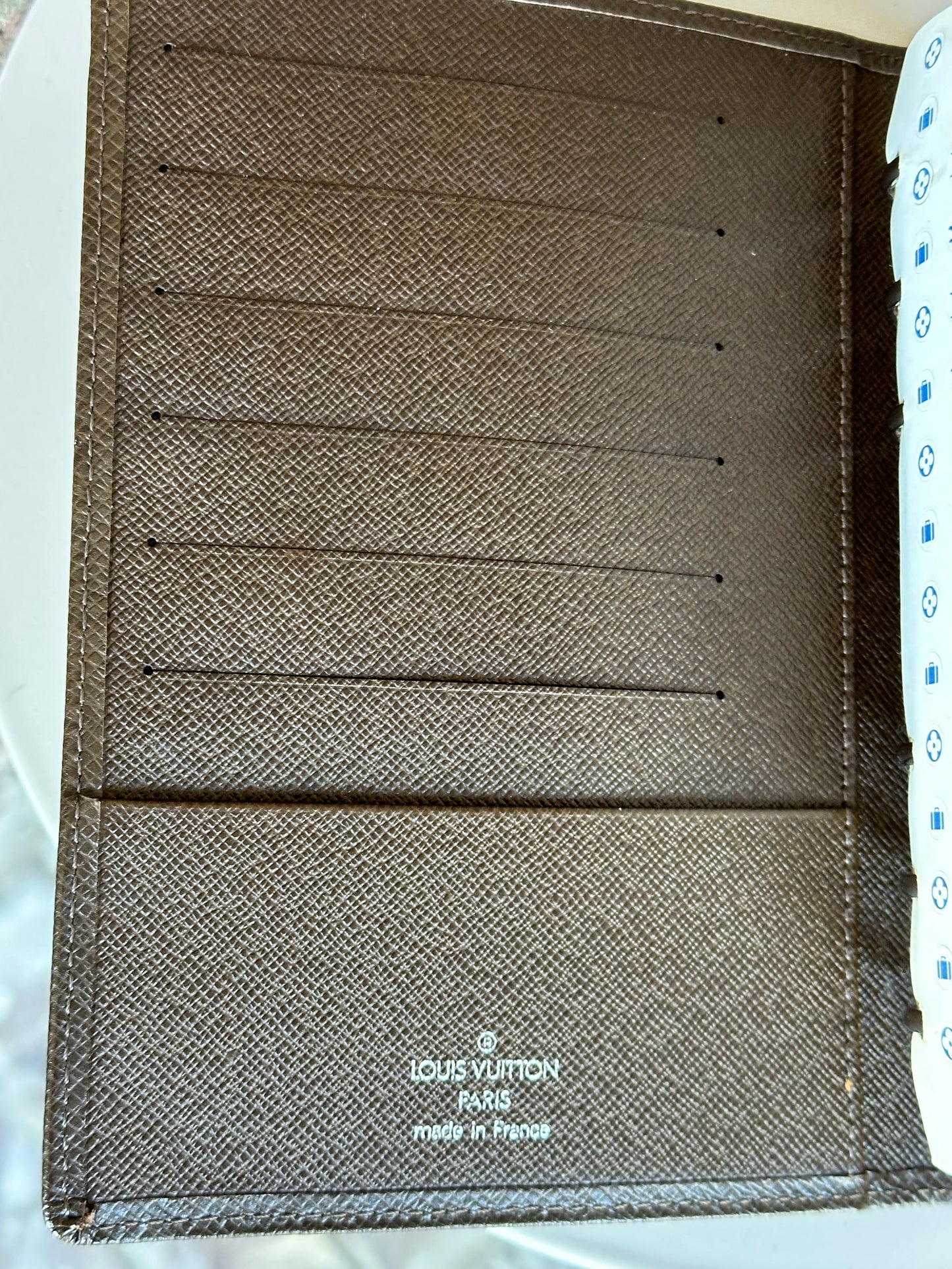 Louis Vuitton Agenda Taiga Leather MM
