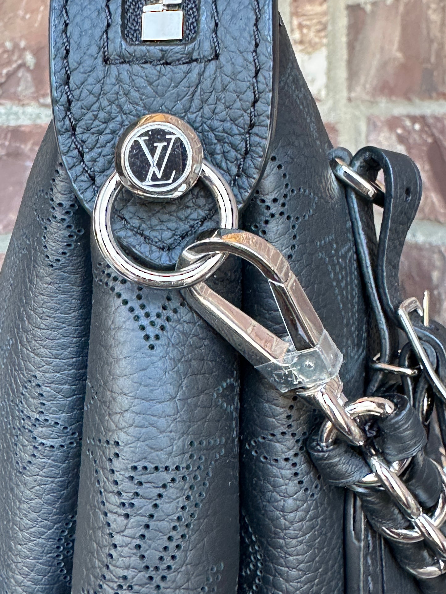 Louis Vuitton Hand It All Bag Mahina Leather MM Black 69064