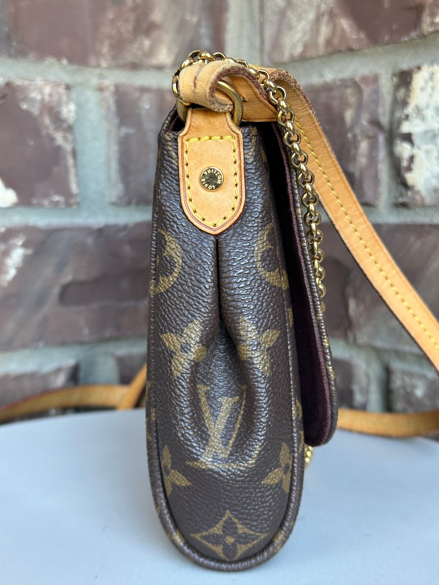 Louis Vuitton Favorite Handbag Monogram Canvas MM 21134