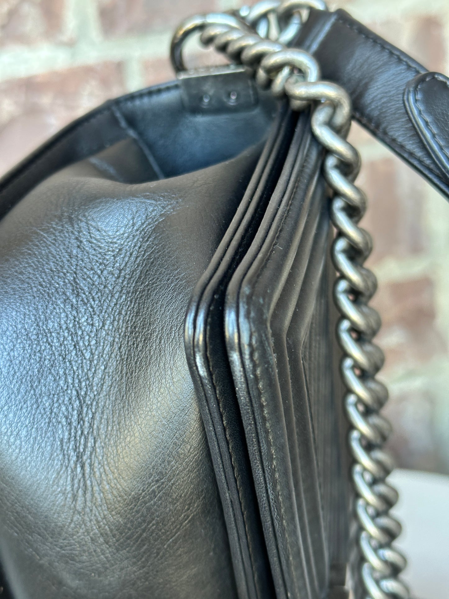 Chanel Boy Flap Bag Chevron Lambskin Old Medium 67004