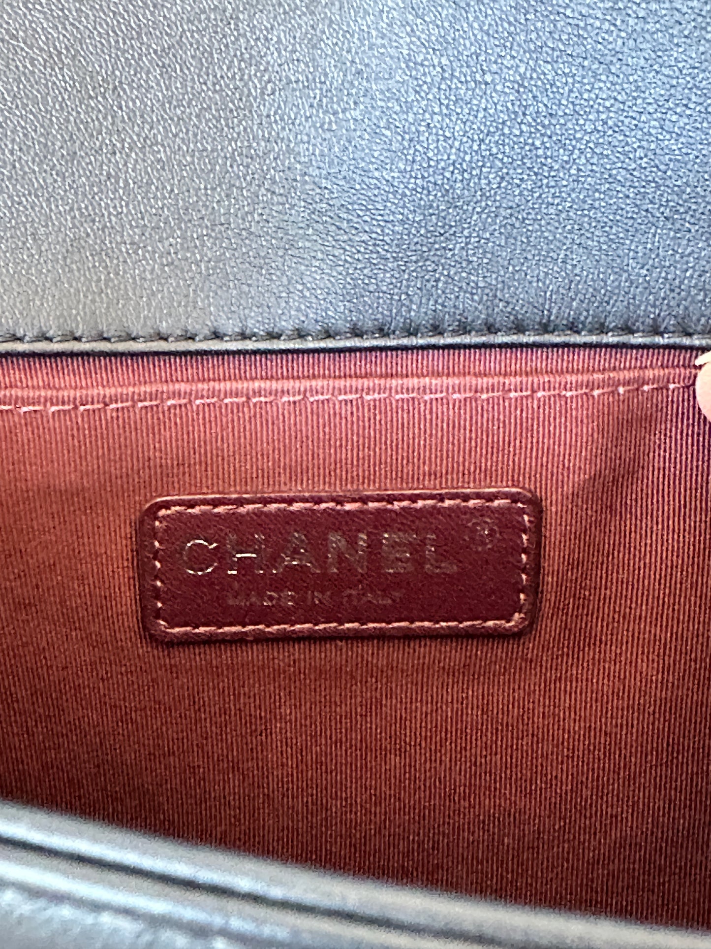 Chanel Boy Flap Bag Chevron Lambskin Old Medium 67004