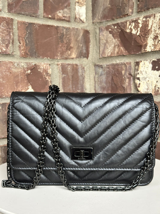Chanel So Black Reissue 2.55 Wallet on Chain Chevron Sheepskin 45903
