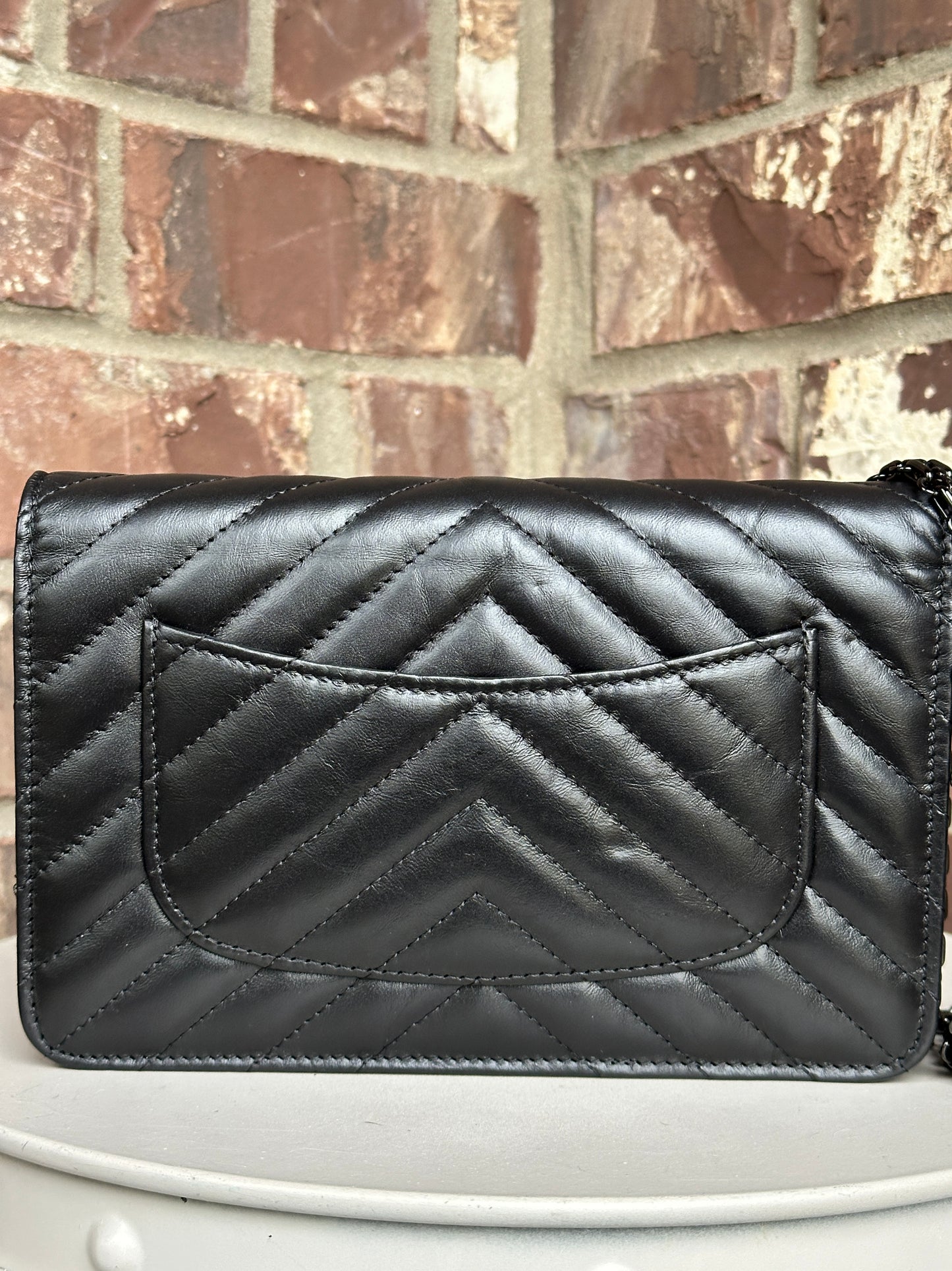 Chanel So Black Reissue 2.55 Wallet on Chain Chevron Sheepskin 45903