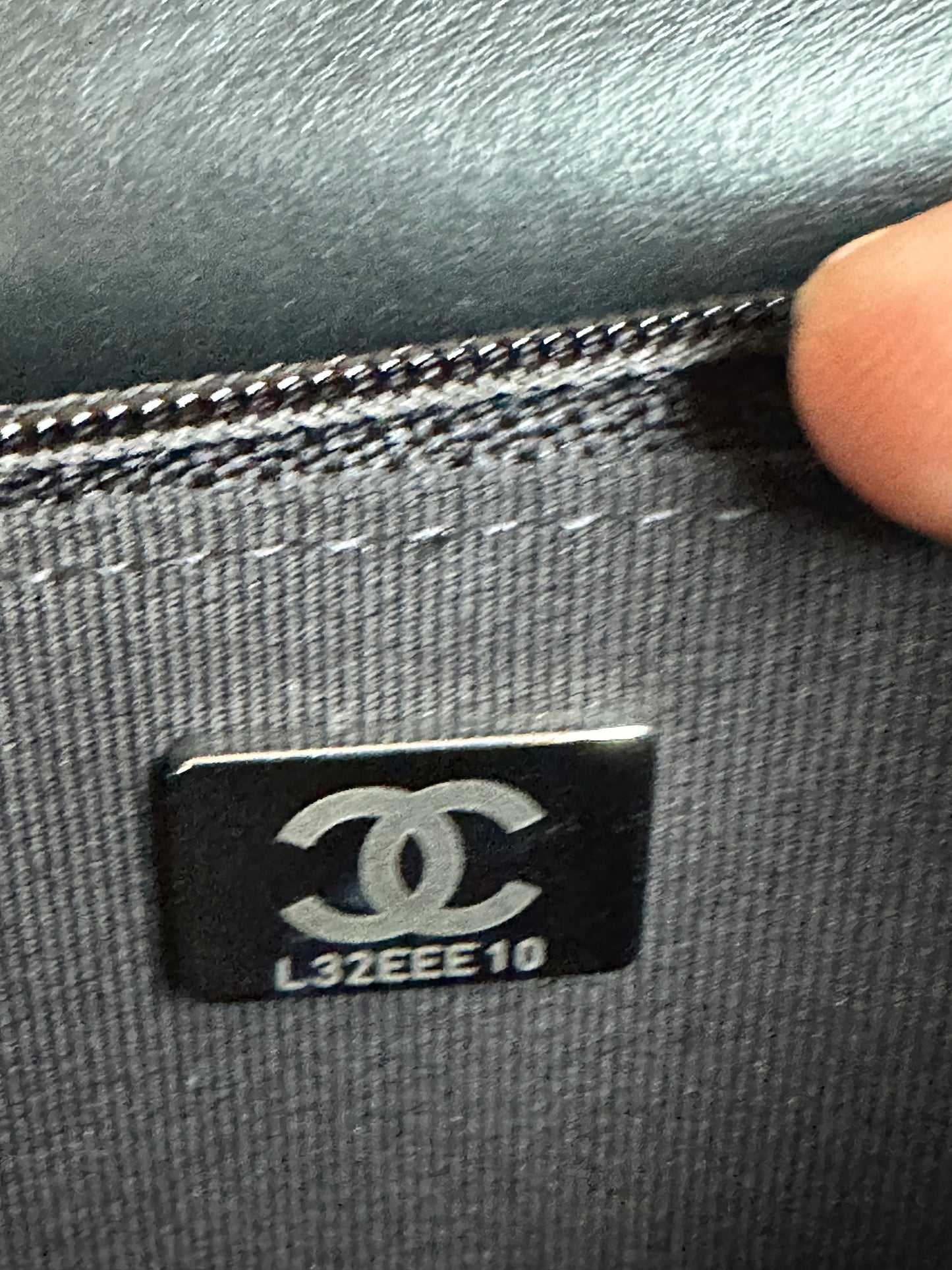 Chanel So Black Reissue 2.55 Wallet on Chain Chevron Sheepskin 45903