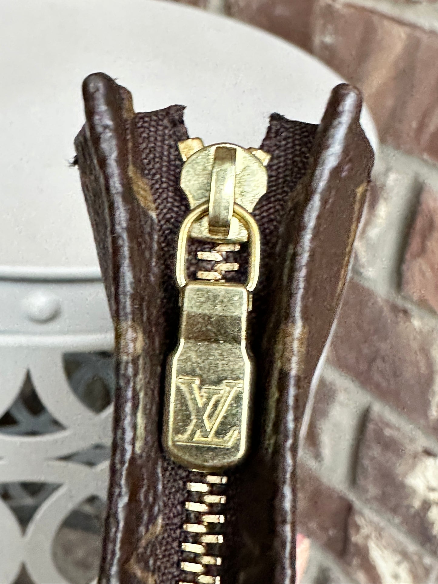 Louis Vuitton Toiletry Pouch NM Monogram Canvas 26.  39046