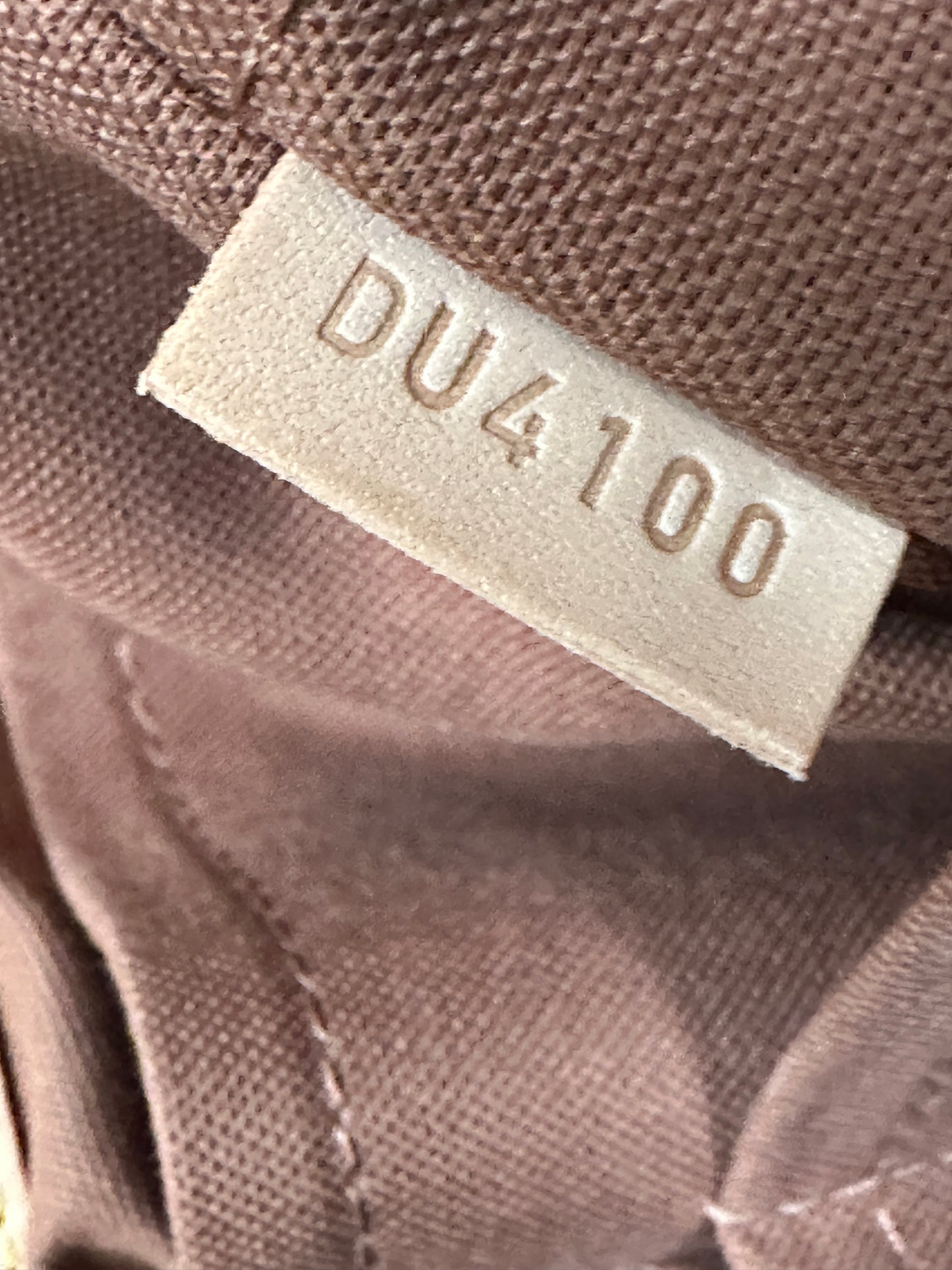 Louis Vuitton Beaubourg Messenger Bag Monogram Canvas MM 89923