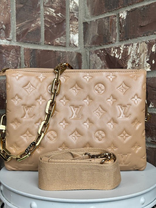 Louis Vuitton Coussin Bag Monogram Embossed Lambskin PM	67768