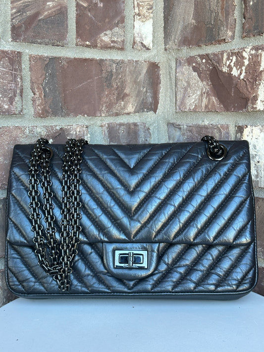 Chanel So Black Reissue 2.55 Flap Bag Chevron Aged Calfskin 225	57985