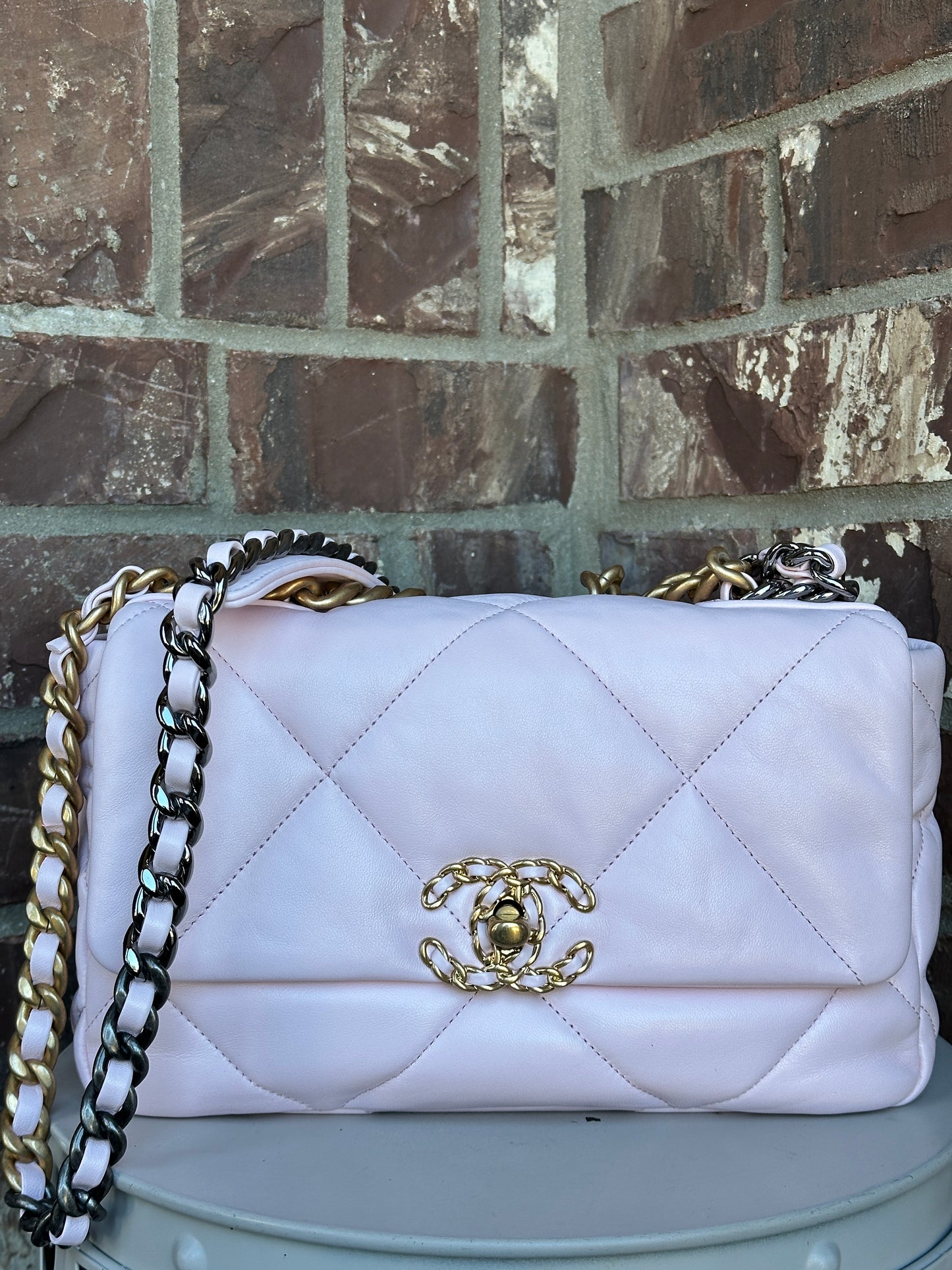 Chanel 19 Flap Bag Quilted Leather Medium 54808