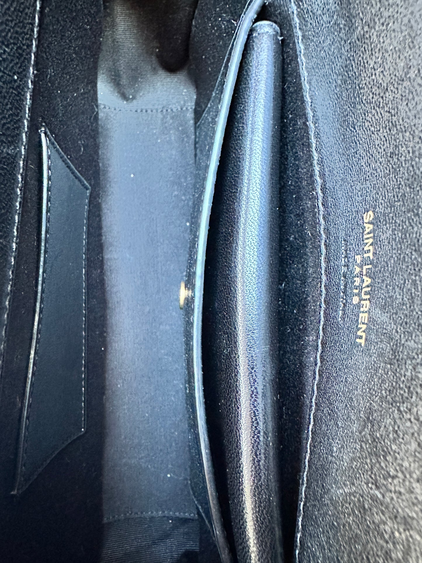 Saint Laurent Loulou NM Shoulder Bag Matelasse Chevron Leather Small	51124