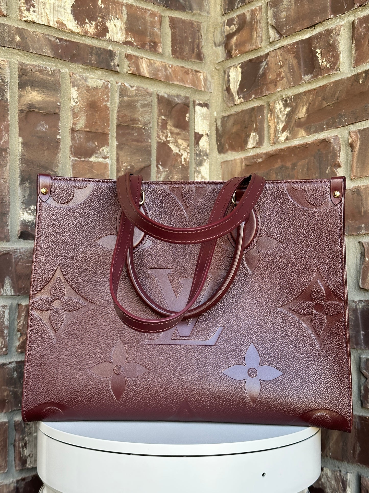 Louis Vuitton OnTheGo Tote Monogram Empreinte Giant MM 32898