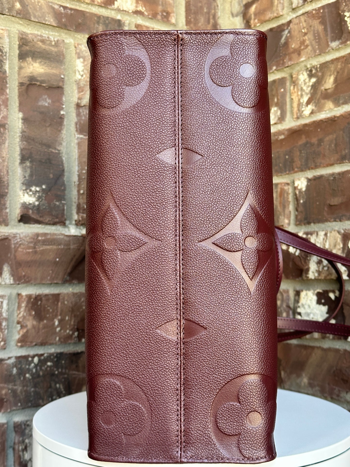 Louis Vuitton OnTheGo Tote Monogram Empreinte Giant MM 32898