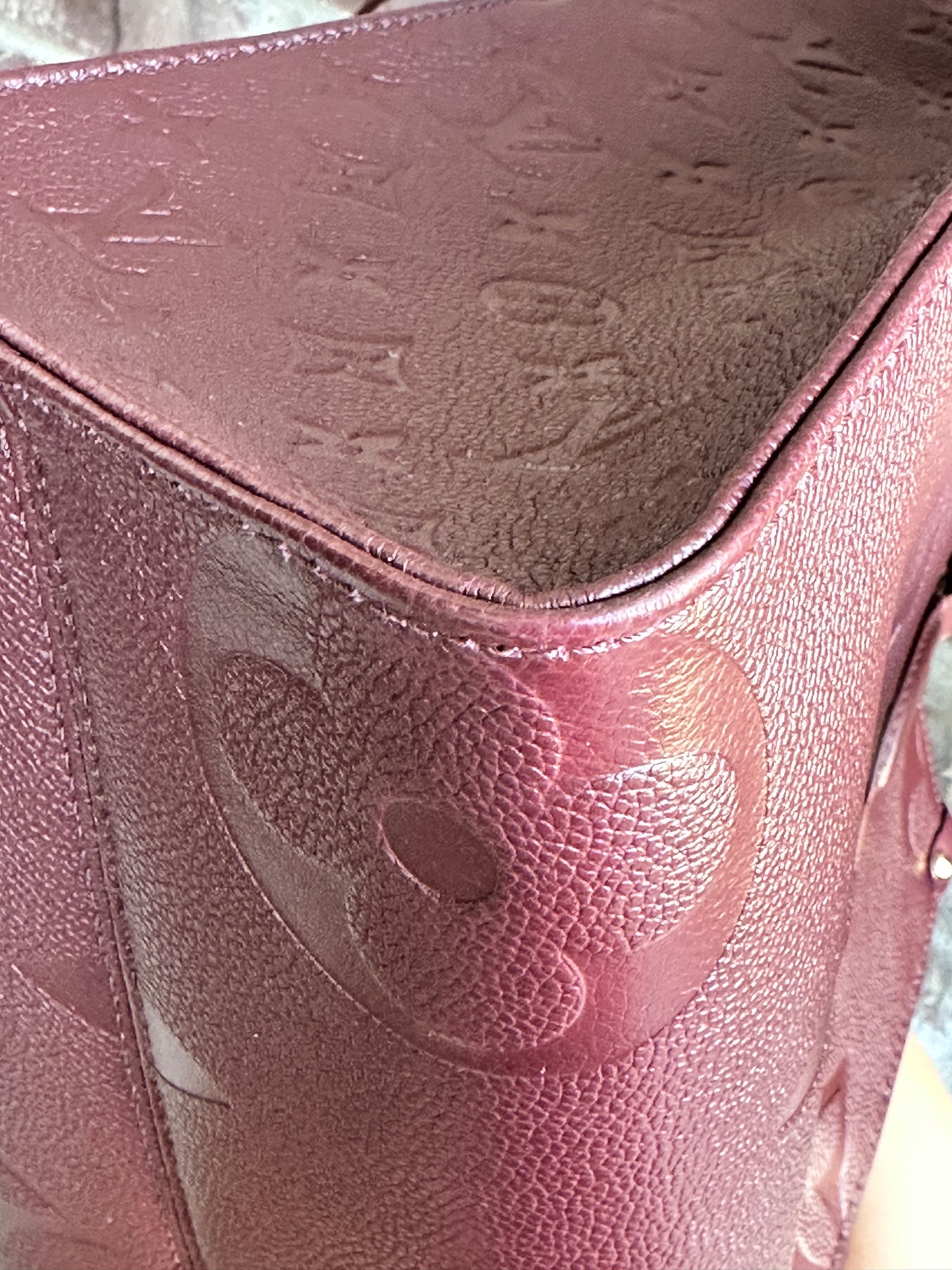 Louis Vuitton OnTheGo Tote Monogram Empreinte Giant MM 32898