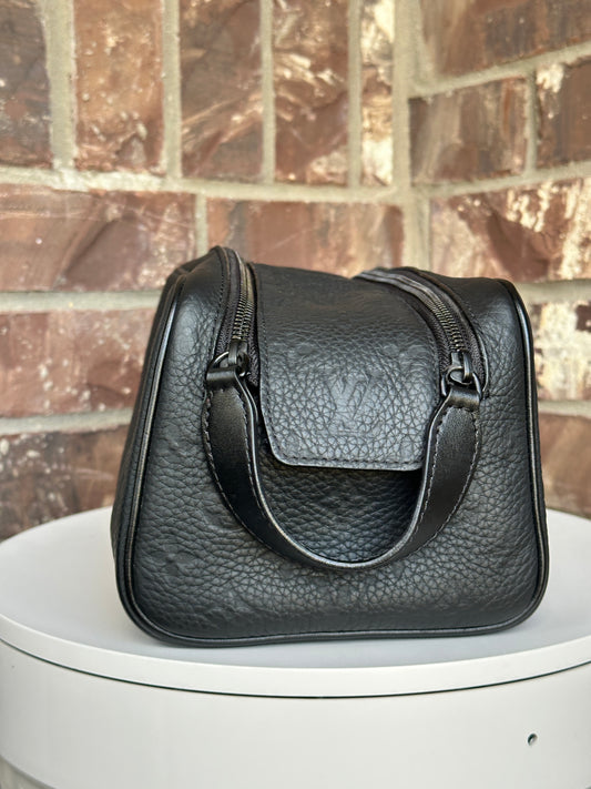 Louis Vuitton Dopp Kit Toiletry Pouch Taurillon Monogram Leather 85243