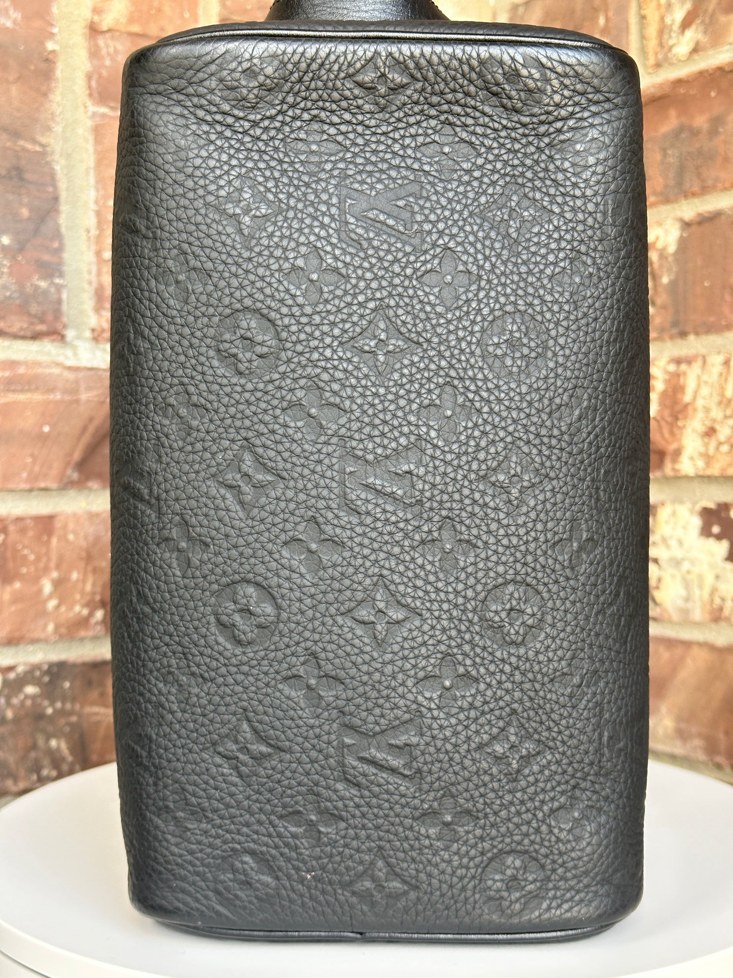 Louis Vuitton Dopp Kit Toiletry Pouch Taurillon Monogram Leather 85243