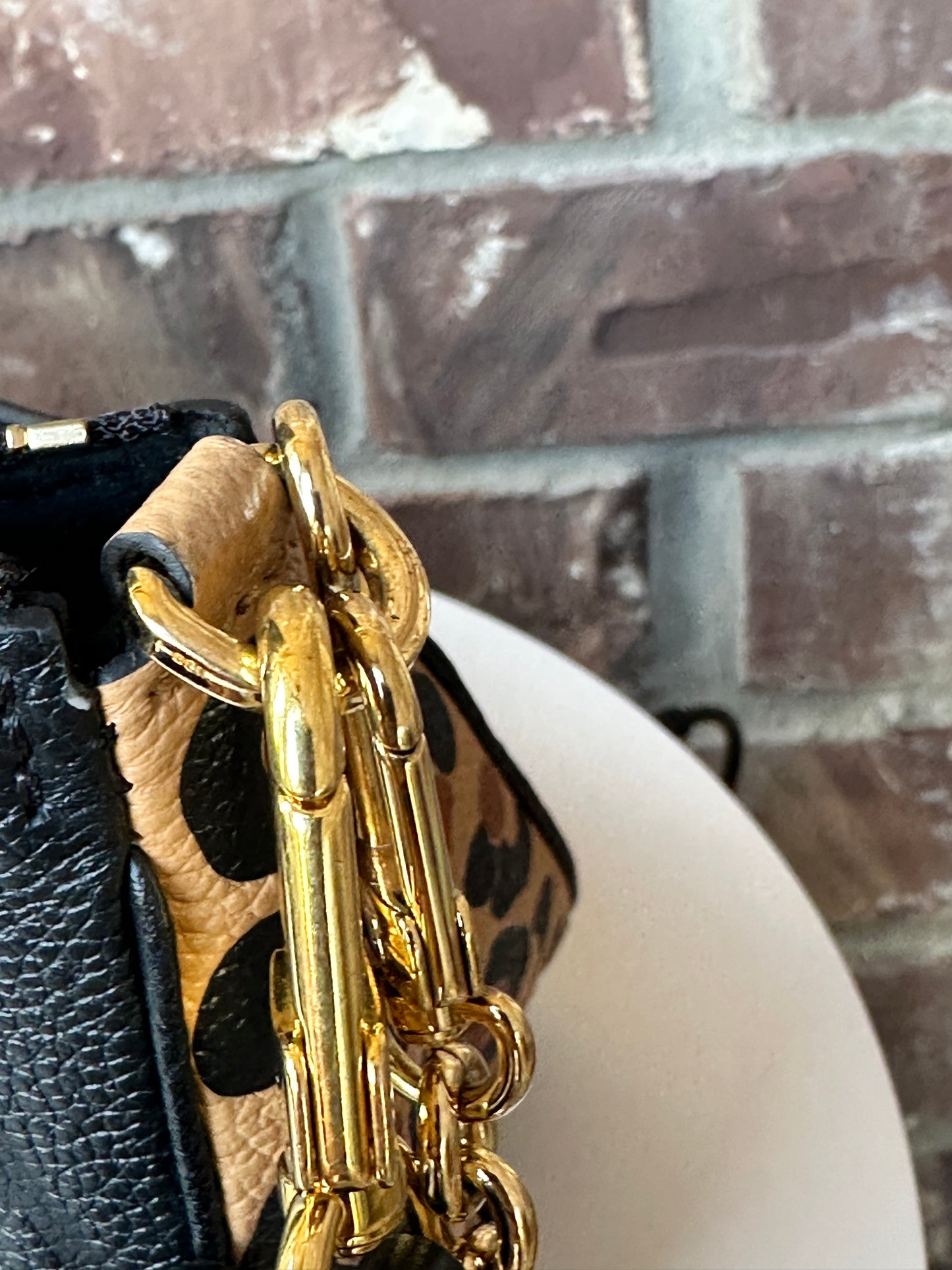 Louis Vuitton Multi Pochette Accessoires Wild at Heart Monogram Empreinte Giant	61134