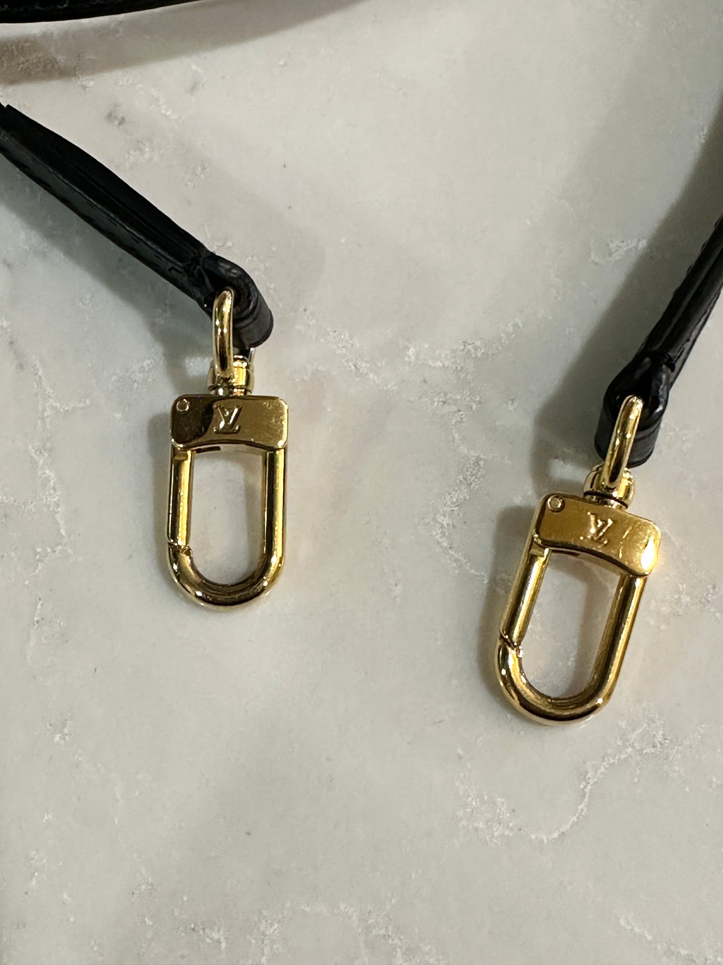 Louis Vuitton Petit Bucket NM Bag Raffia with Leather 64118