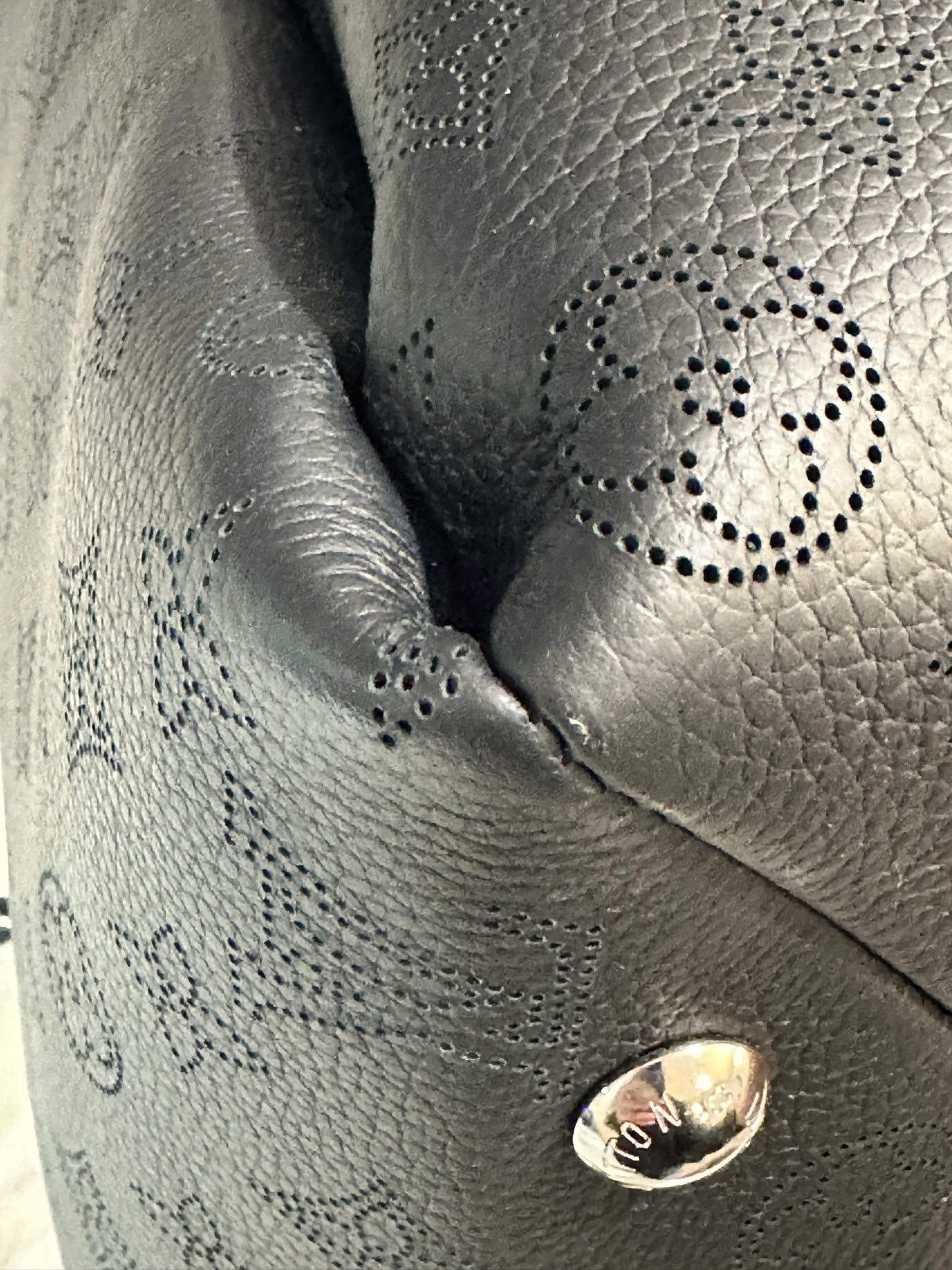 Louis Vuitton Hand It All Bag Mahina Leather MM 69064