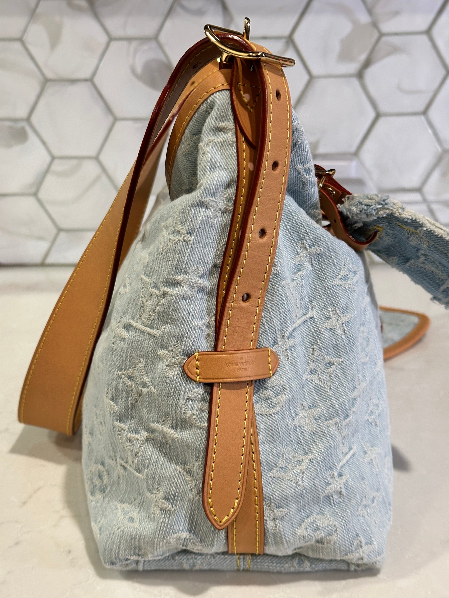 Louis Vuitton CarryAll Hobo Monogram Denim PM 53345
