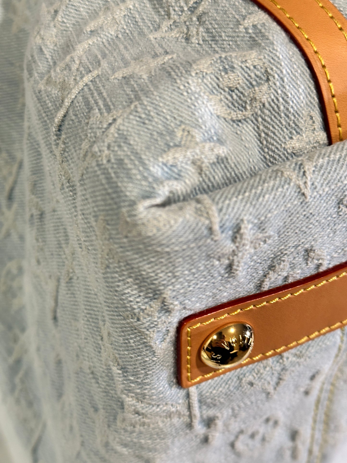 Louis Vuitton CarryAll Hobo Monogram Denim PM 53345