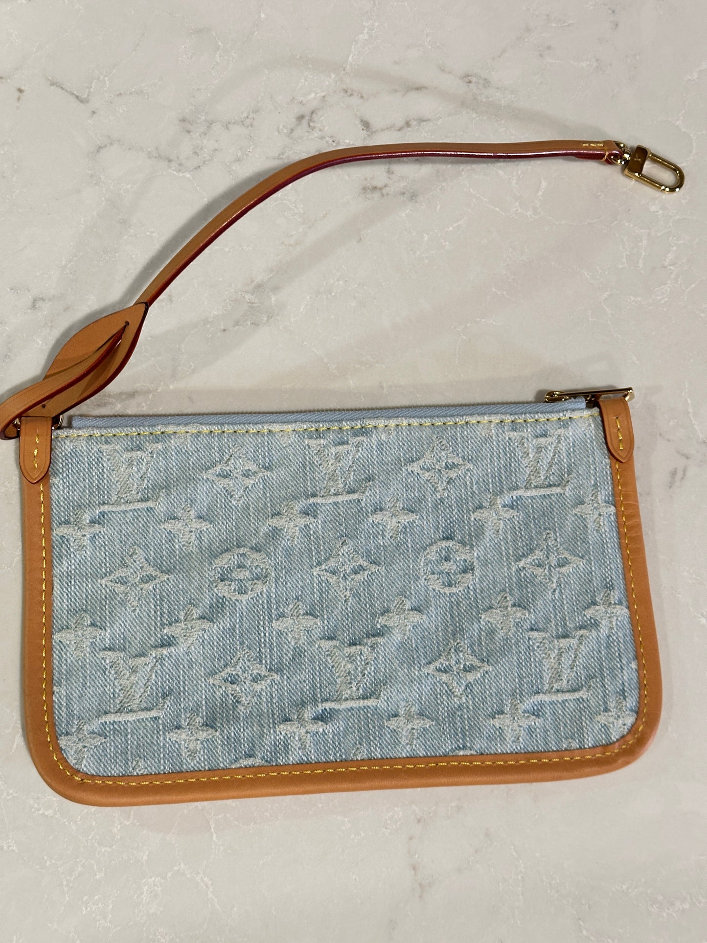 Louis Vuitton CarryAll Hobo Monogram Denim PM 53345