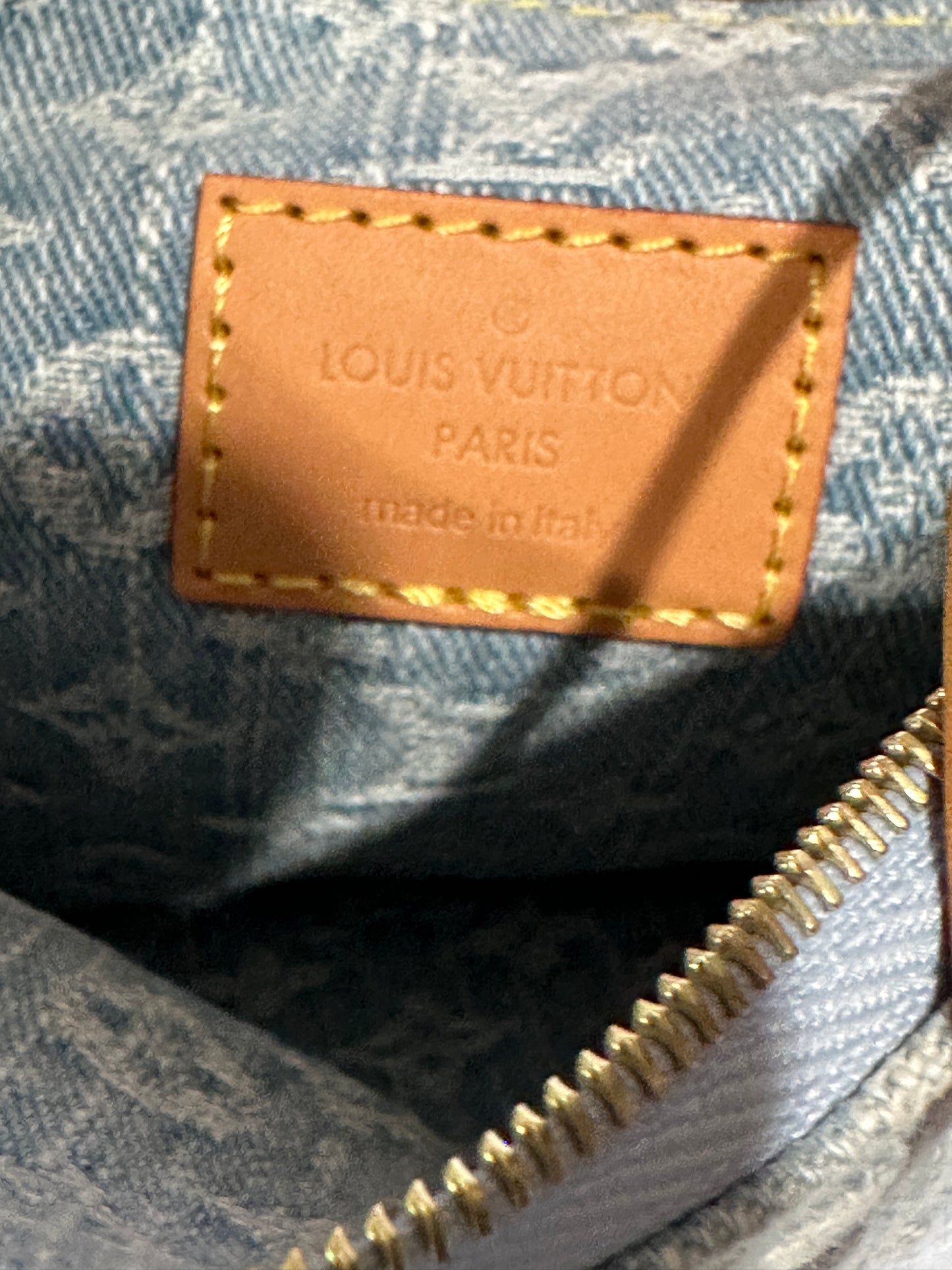 Louis Vuitton CarryAll Hobo Monogram Denim PM 53345