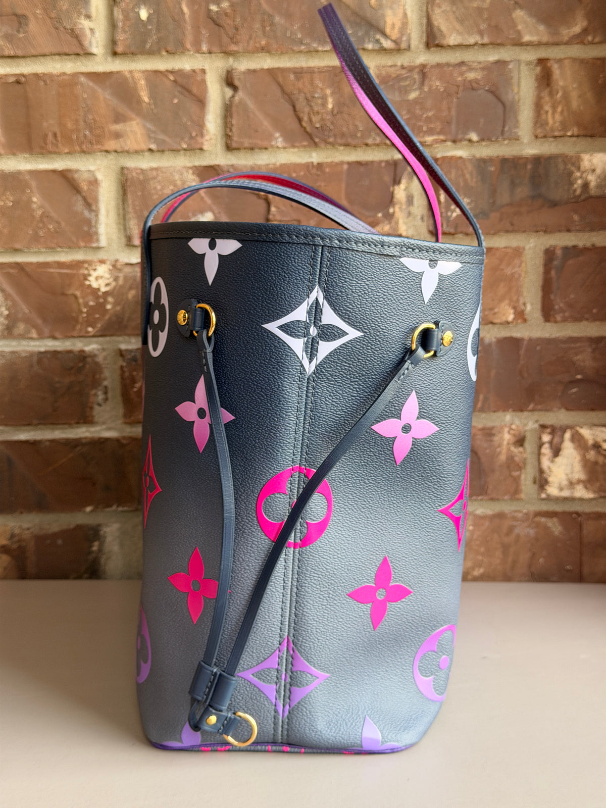 Louis Vuitton Neverfull Spring in the City Monogram Giant MM Midnight Fuchsia 90038