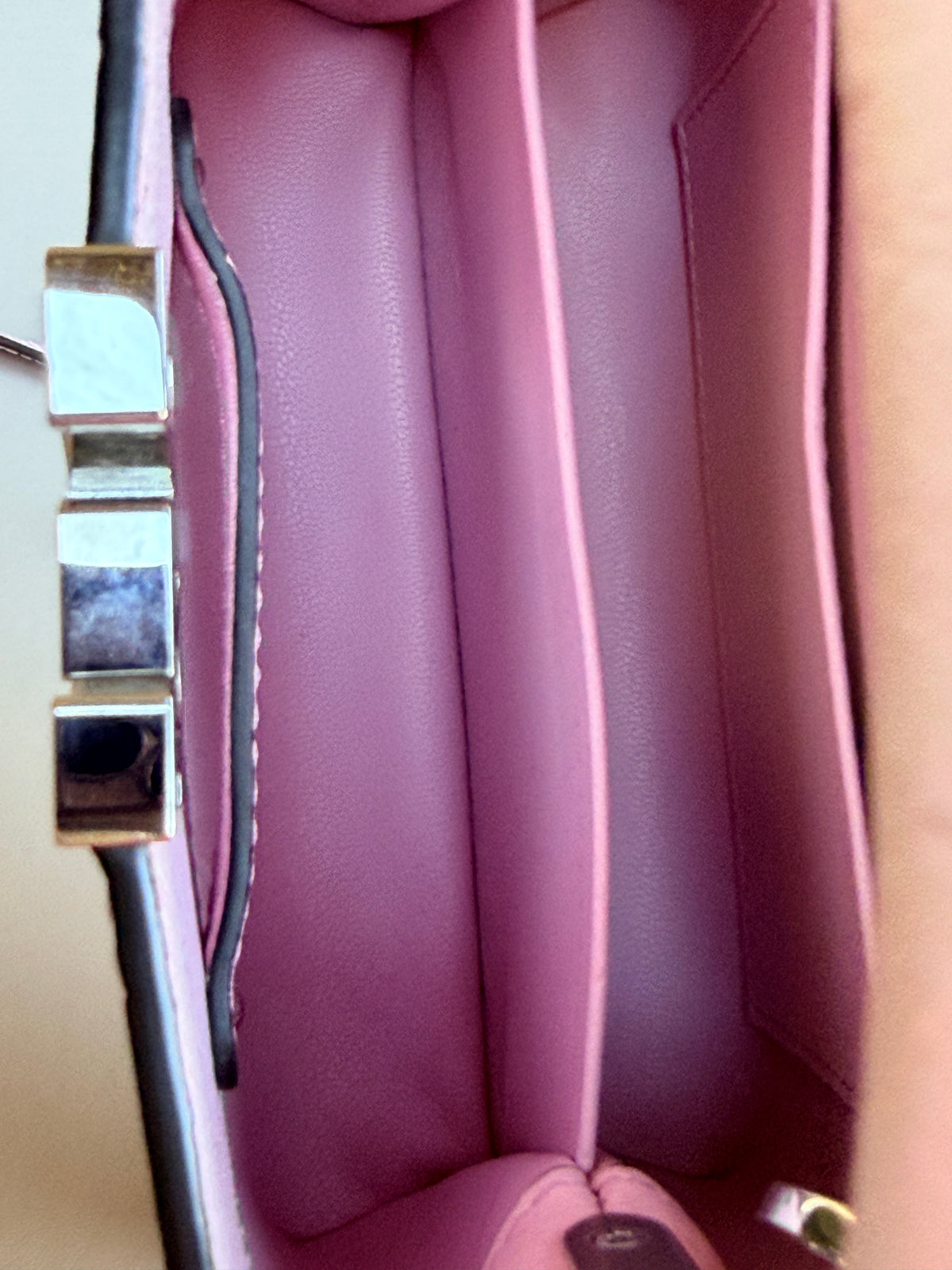 Louis Vuitton Capucines Bag Ostrich Mini	Pink 45629