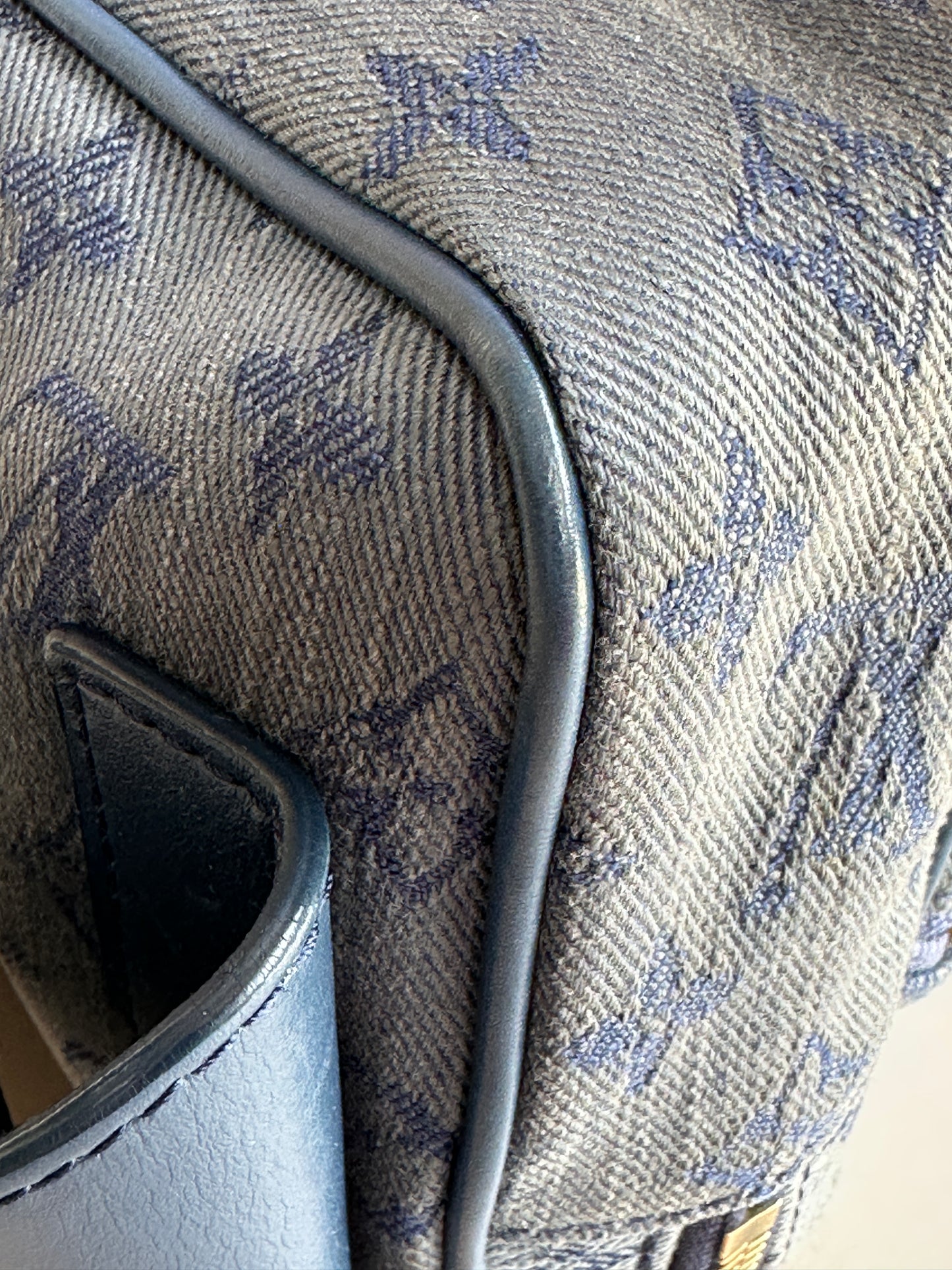 Louis Vuitton Outdoor BumBag Monogram Denim 38923