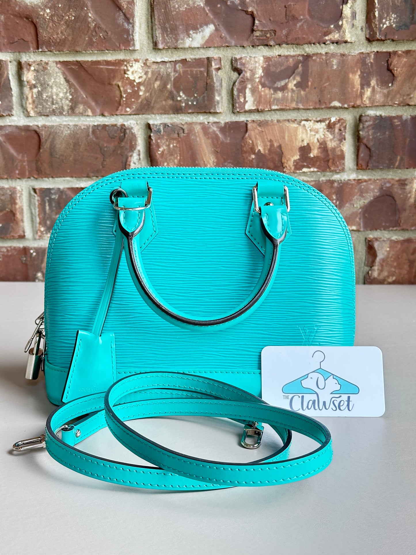 Louis Vuitton Alma Handbag Epi Leather BB 47927