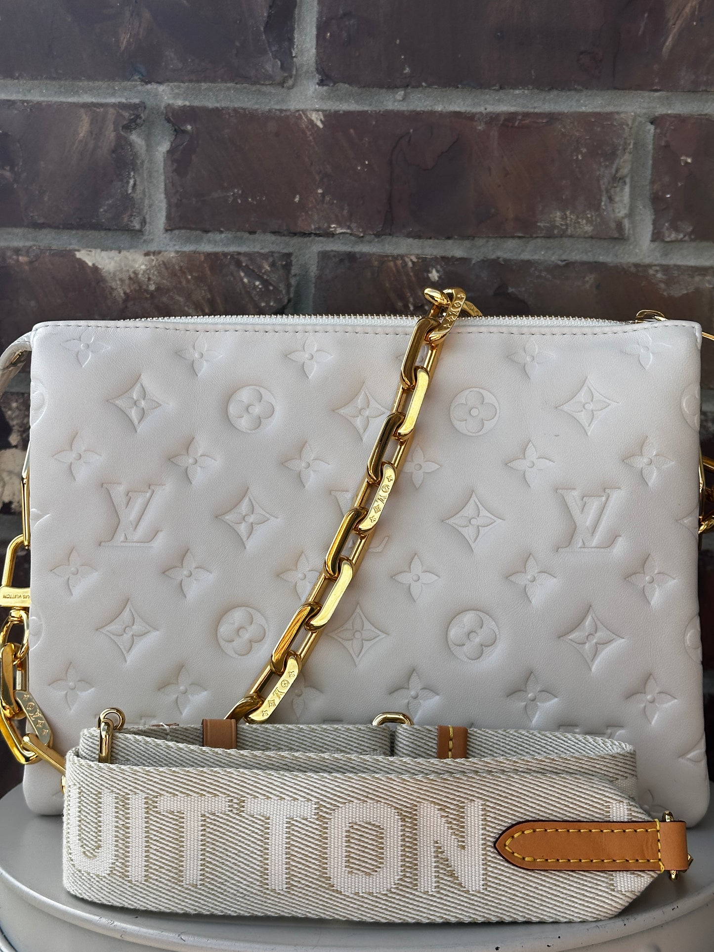 Louis Vuitton Coussin Bag Lambskin PM 41103