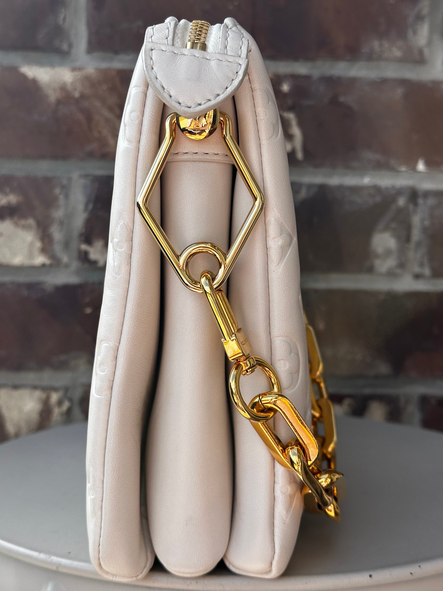 Louis Vuitton Coussin Bag Lambskin PM 41103