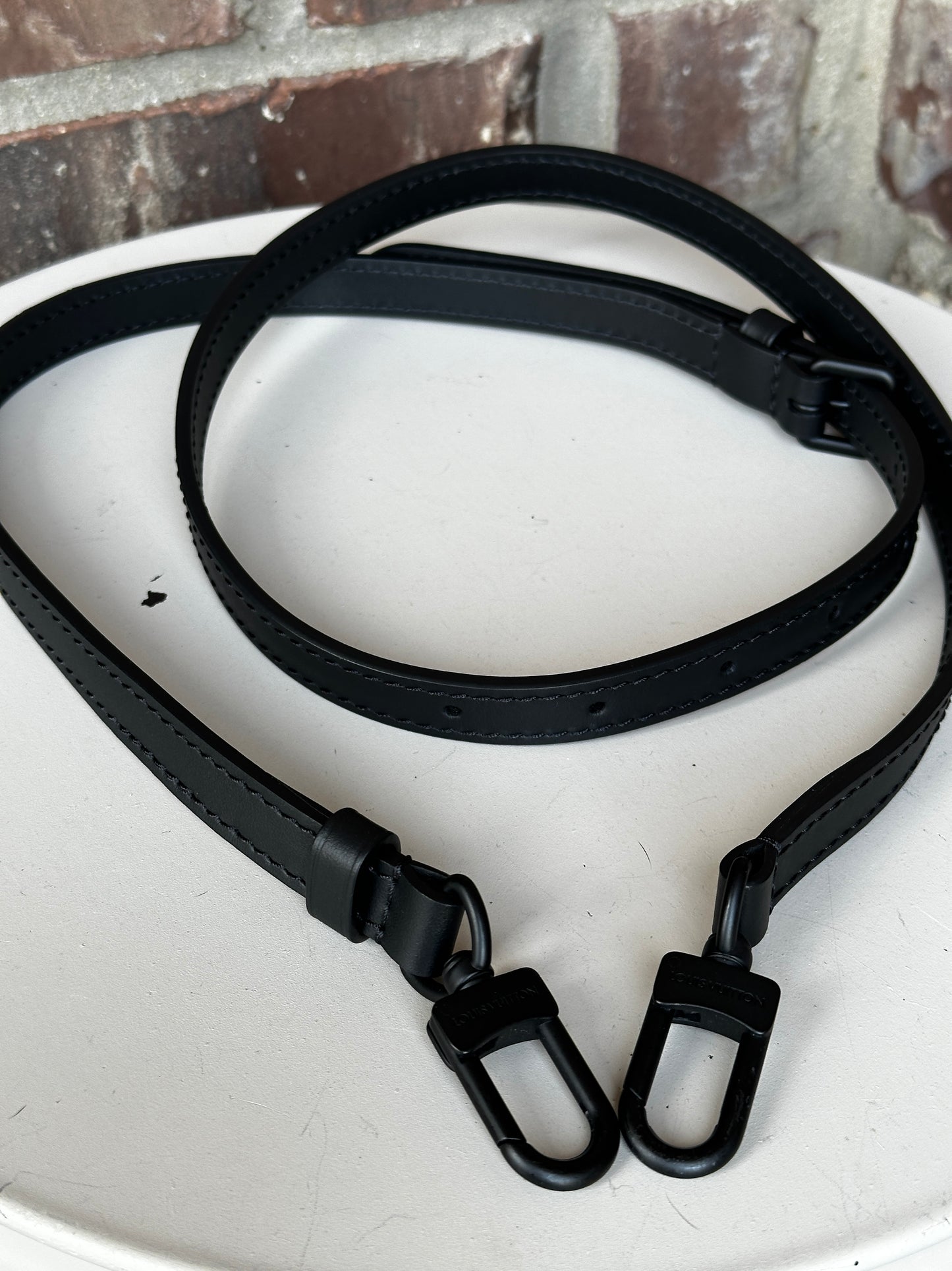 Louis Vuitton Side Trunk Handbag Taurillon Leather MM 41124