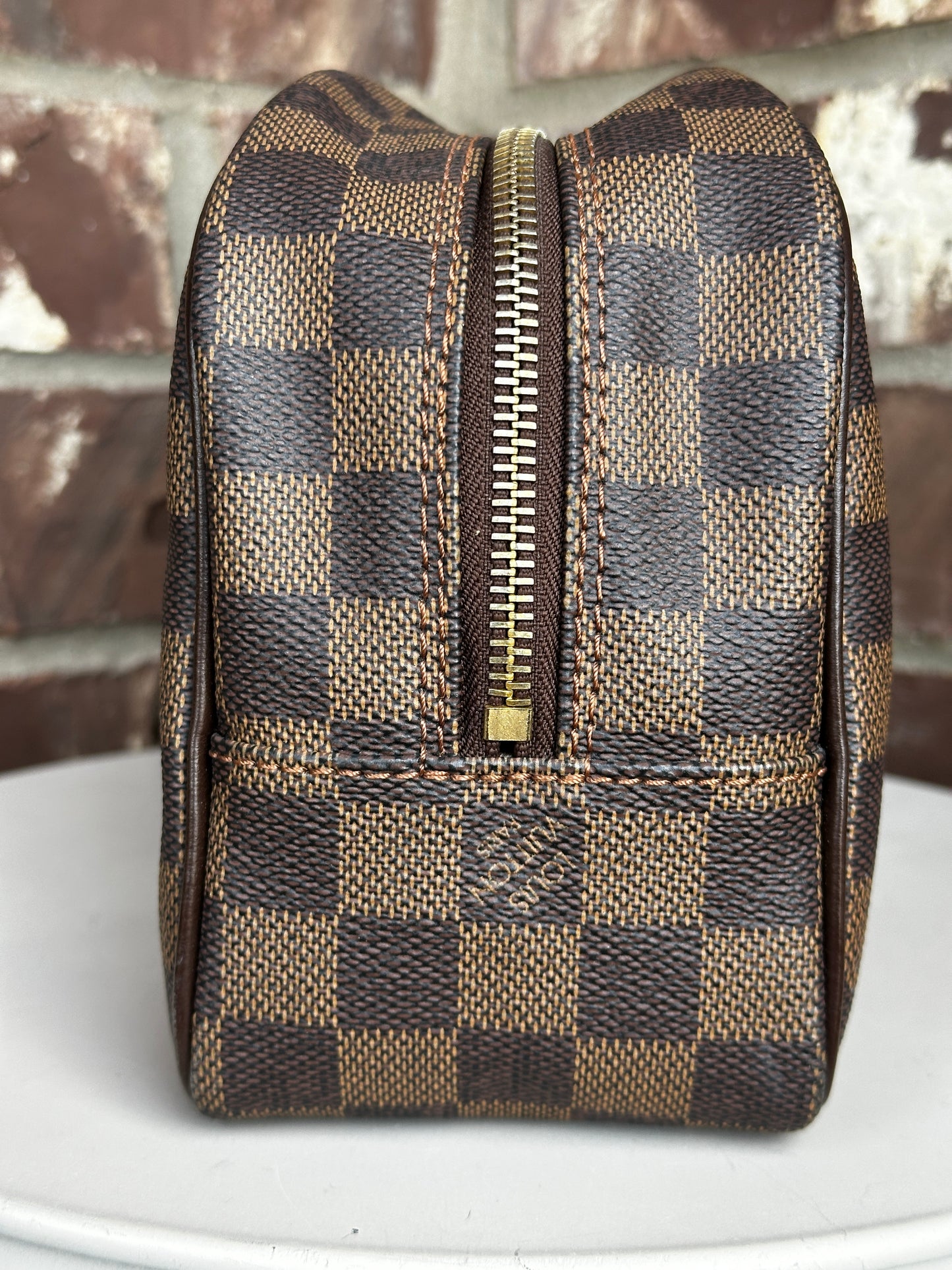 Louis Vuitton Damier Ebene Toiletry Bag 25 - 56578