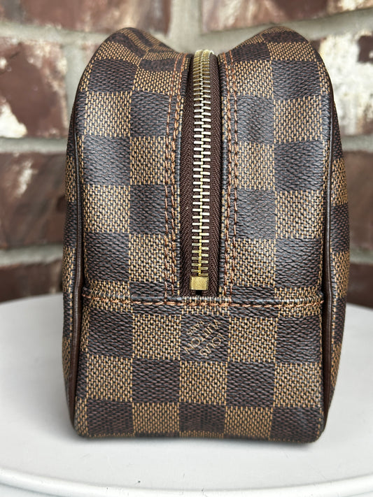 Louis Vuitton Damier Ebene Toiletry Bag 25 - 56578