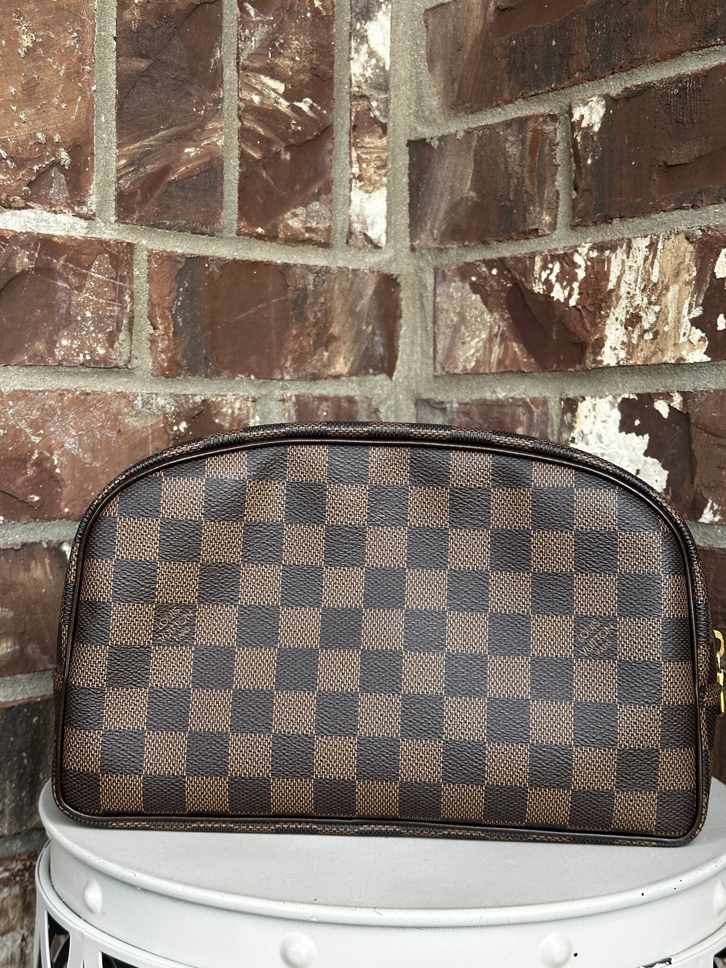 Louis Vuitton Damier Ebene Toiletry Bag 25 - 56578