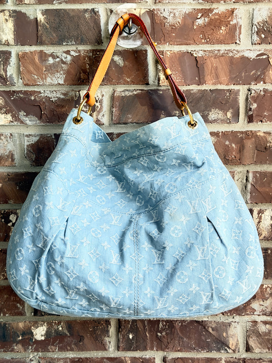 Louis Vuitton Daily Handbag Light Denim GM	74575