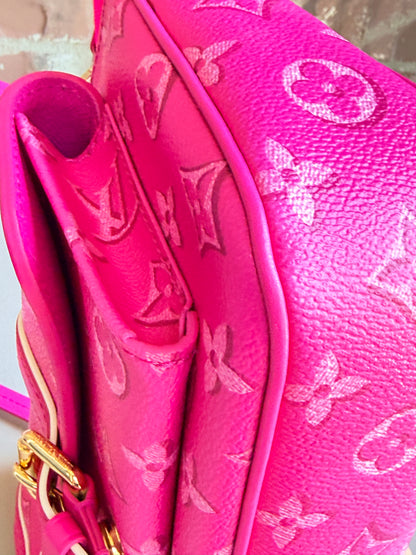 Louis Vuitton Maxi Multi Fall For You 57362