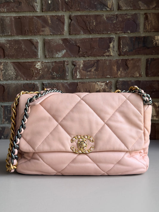 Chanel 19 Flap Bag Quilted Leather Large Light Pink 82937