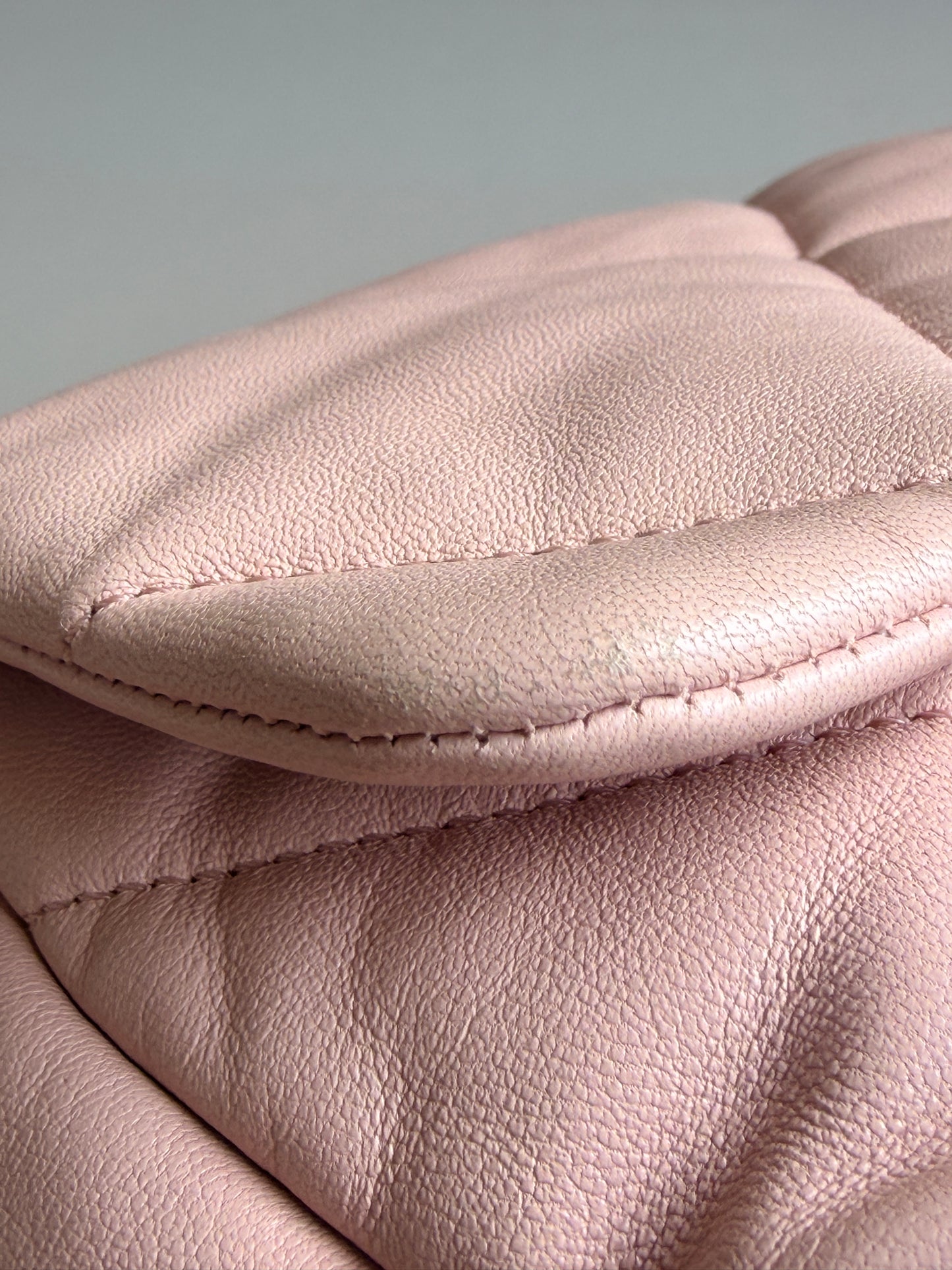 Chanel 19 Flap Bag Quilted Leather Large Light Pink 82937