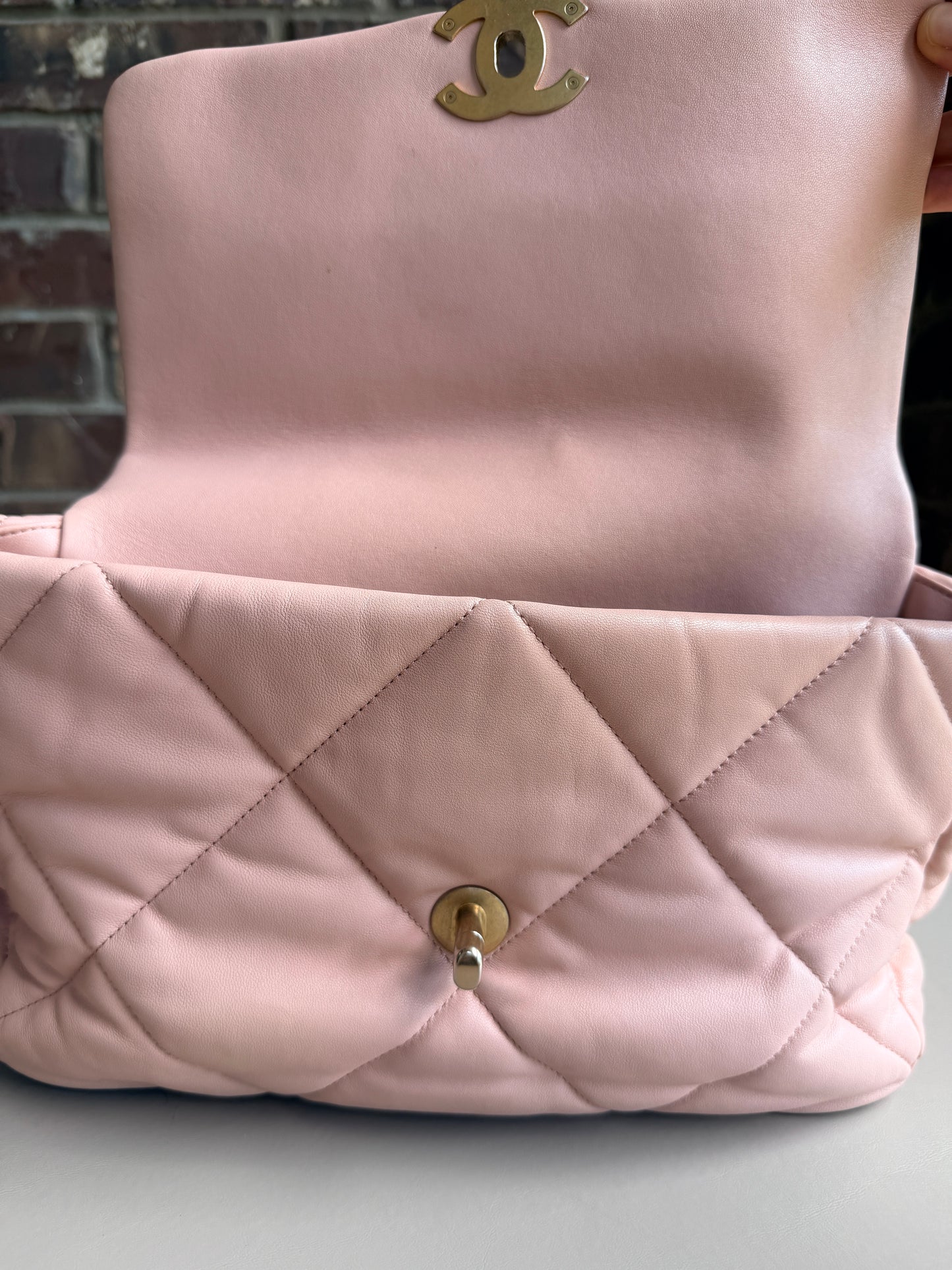 Chanel 19 Flap Bag Quilted Leather Large Light Pink 82937